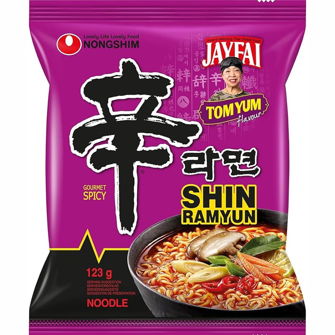 Nongshim Shin Ramyun Tomyum Flavor Instant Noodles, 123 g (Bundle of 4)